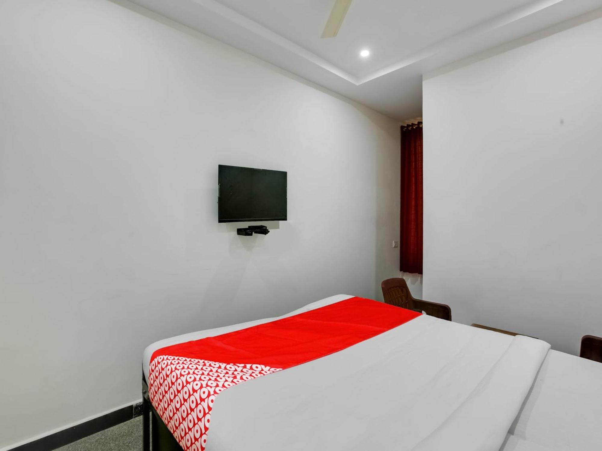 Hotel O Manjushree Boarding & Lodging Nearby Dr.Br Ambedkar Stadium Basveshwar Nagar Bangalore Exterior foto